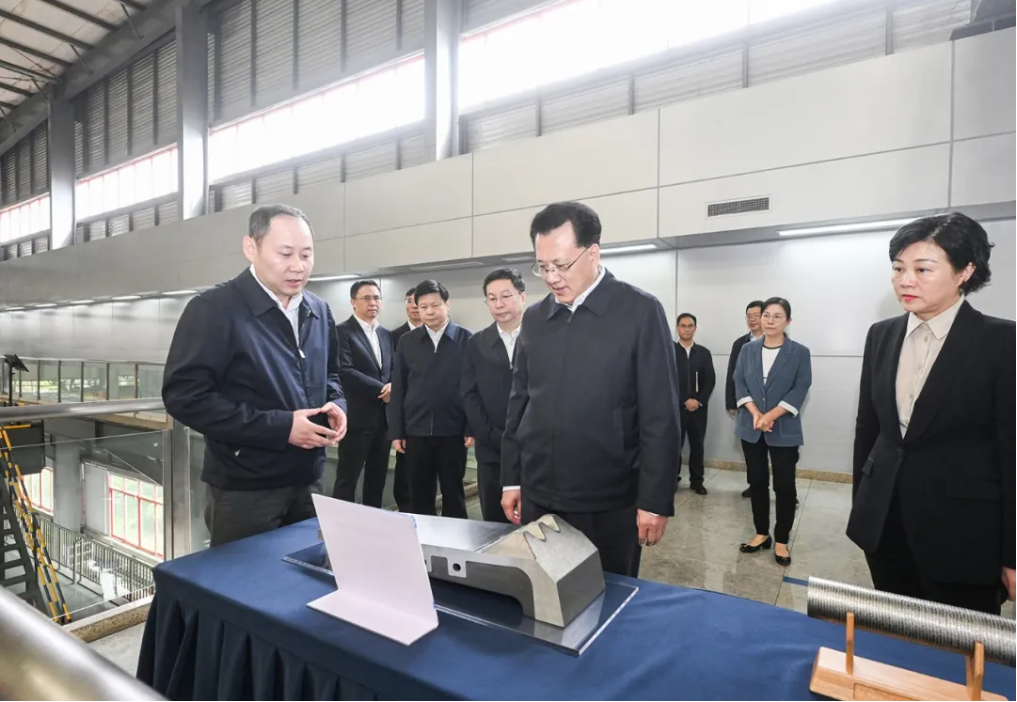 袁家军：聚焦主责主业 履行战略使命 进一步深化国资国企改革