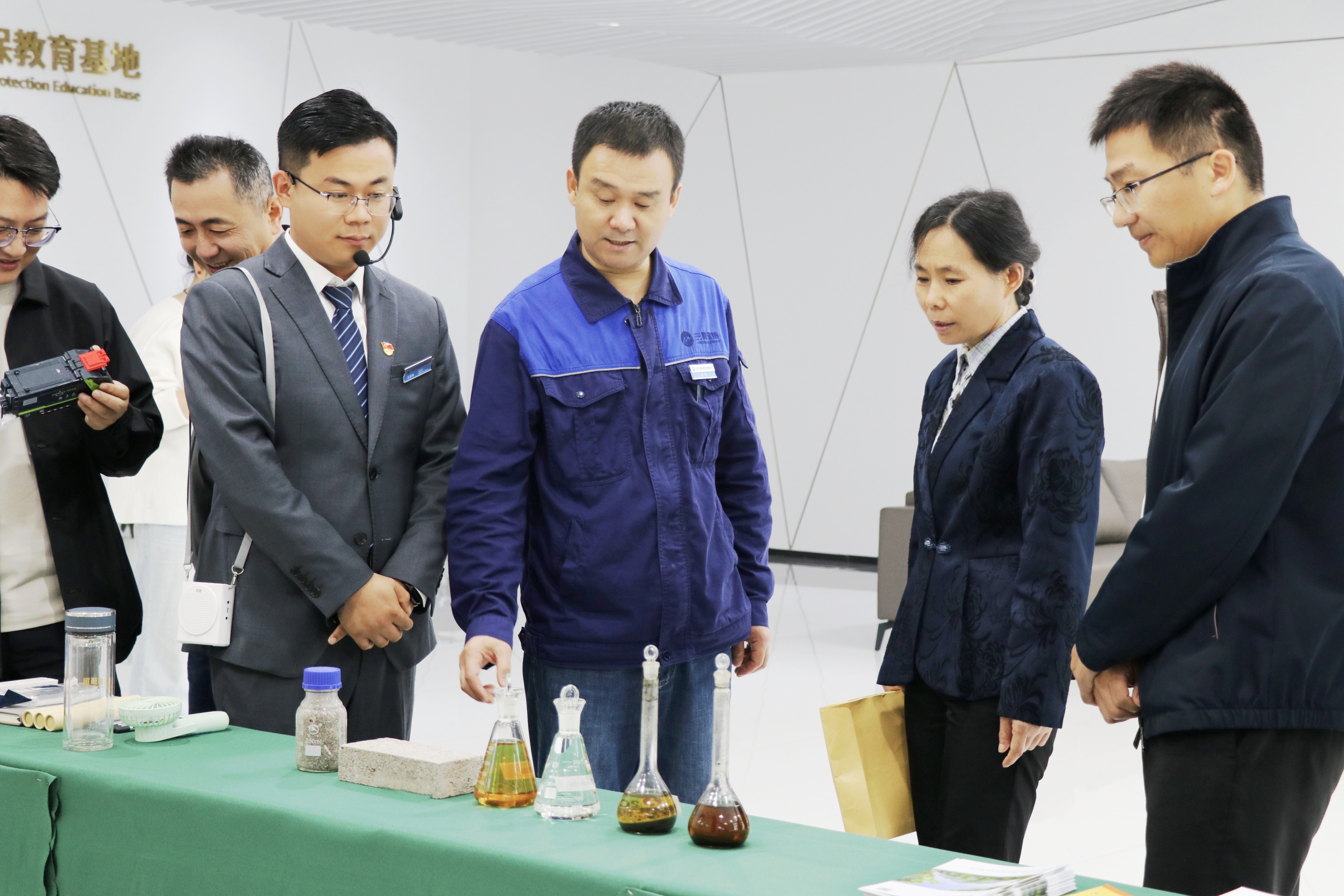 10月17日，安徽省生态环境厅调研六安新利体育公司 为环保教育基地注入新动能.jpg